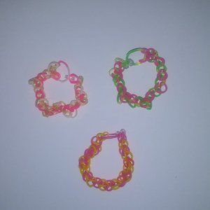Single strand bracelets
